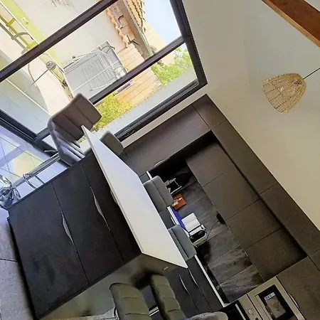 Villa T3 Refait A Neuf, Patio, Wifi Et *