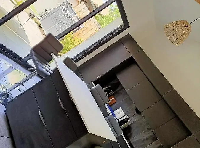 Villa T3 Refait A Neuf, Patio, Wifi Et *